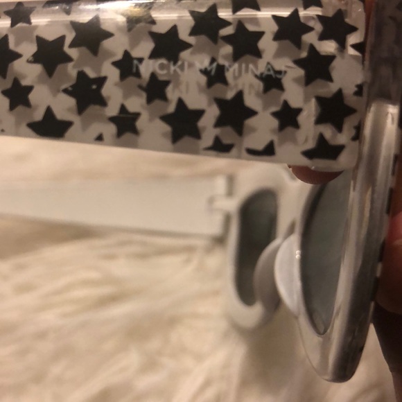 Star cat eye shaped shades!⭐️ - Picture 3 of 3